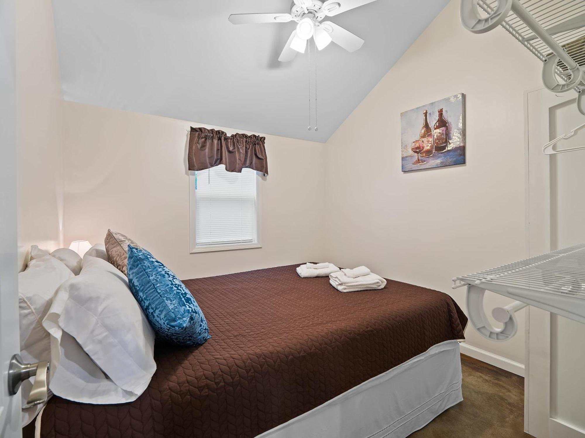 Chardonnay Cottage - Gotl Strip - Cozy & Quaint Geneva ภายนอก รูปภาพ